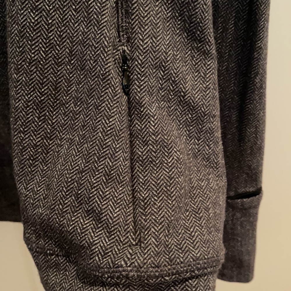 Lululemon Top - Picture 6 of 6